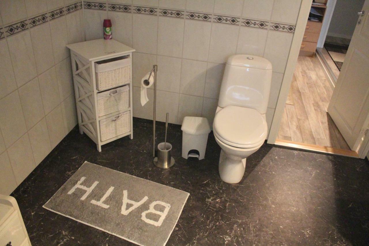 1 Room In The Yellow House, Close To Airport & Lofoten Evenskjer Zewnętrze zdjęcie